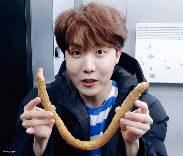 [잡담] 호비 솔앨 기념 큰방에 호비 짤 풀어야지 | 인스티즈