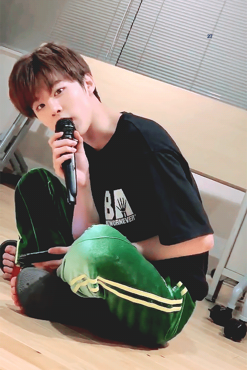 김우석 부인 일어남 | 인스티즈