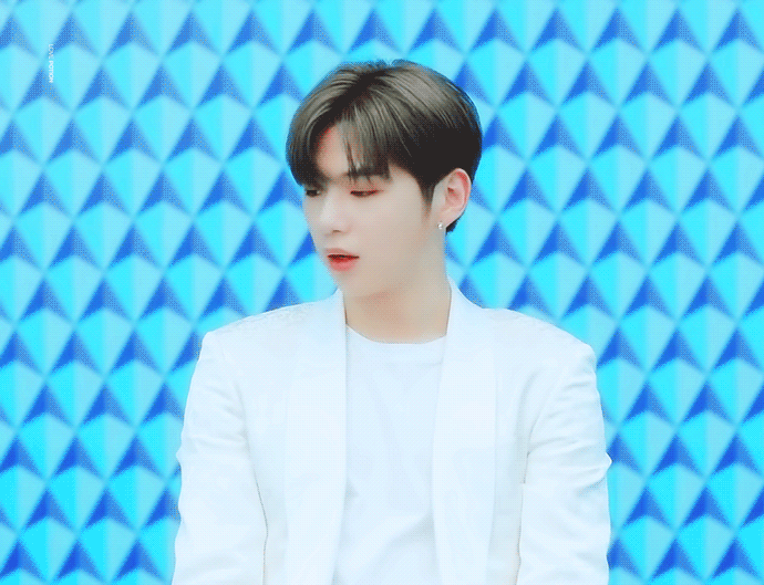 내본진도 데뷔활동때만 빗앤붓이였다 | 인스티즈