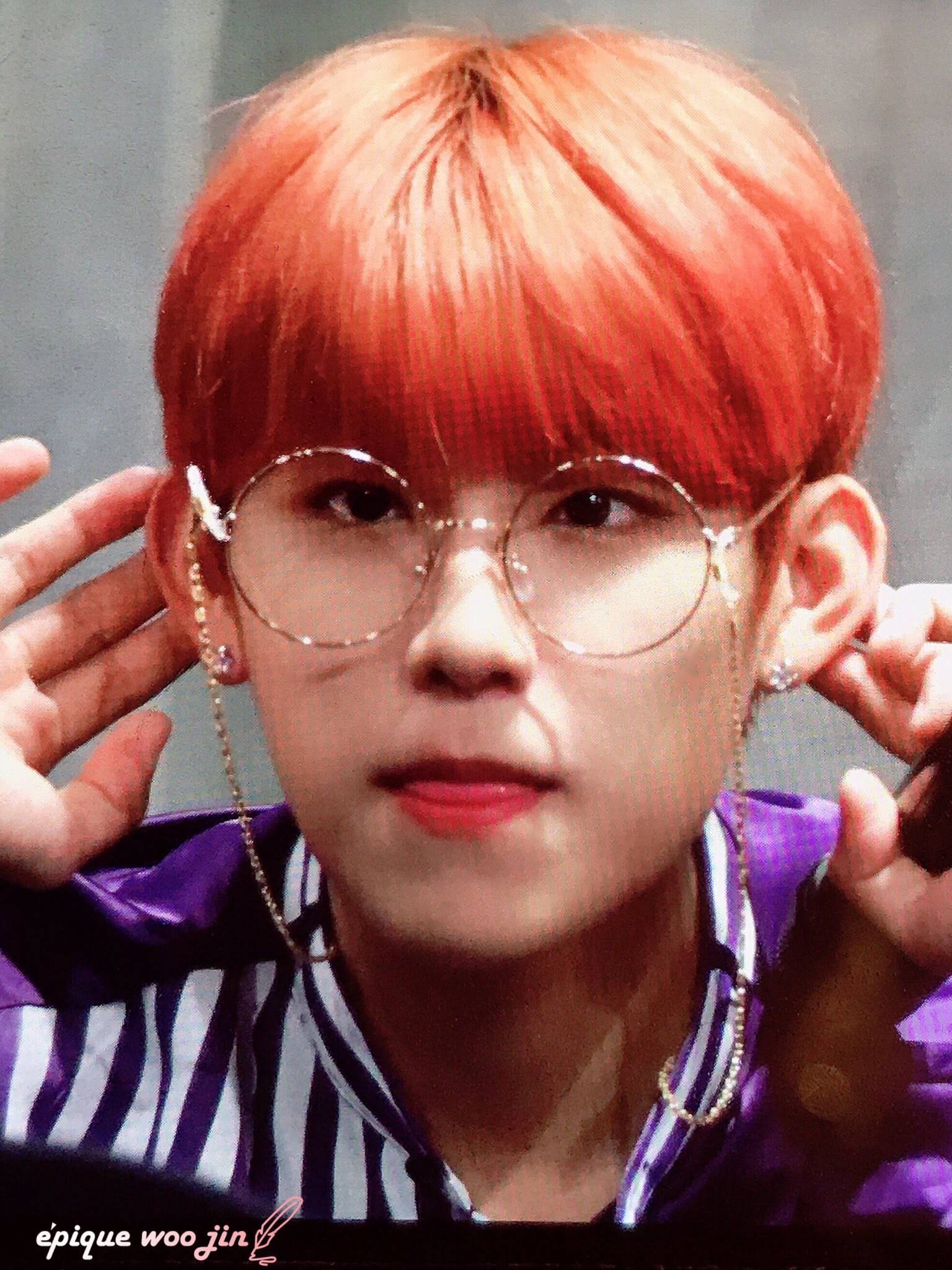 맨날 박우진 귀 쫑긋해 팬들말 들으려고 | 인스티즈