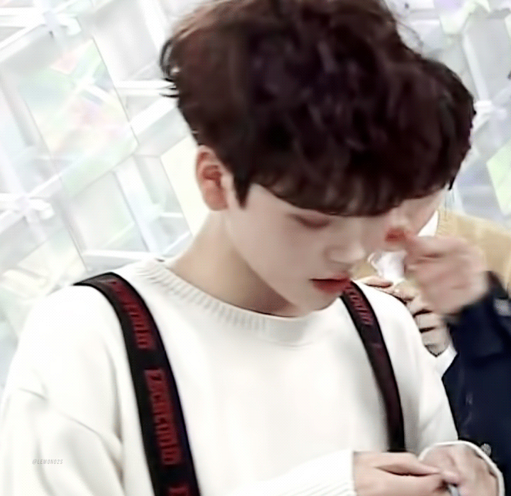 이 짤 ㄹㅇ 송형준 볼 만져보고싶게 만듦 | 인스티즈