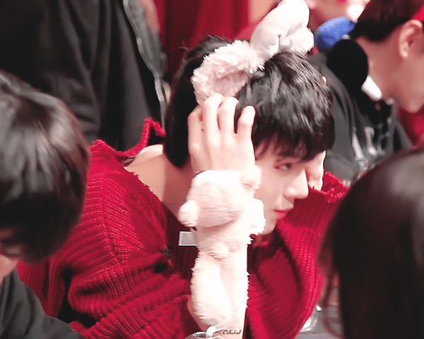 김우석 머지단 미먼단됐넹 풉킥 | 인스티즈