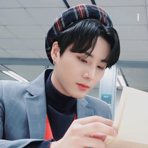 영케이 팬들 편지 받는 표정 볼 사람 | 인스티즈