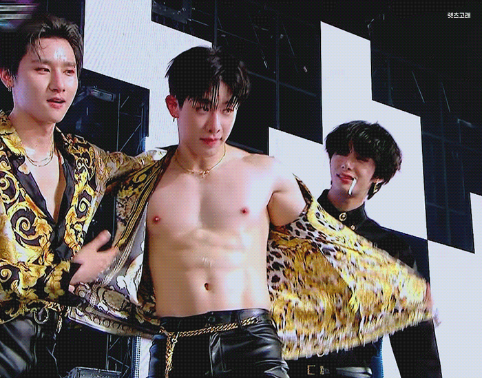 남돌들도 인정한 남자 아이돌 몸.jpg | 인스티즈