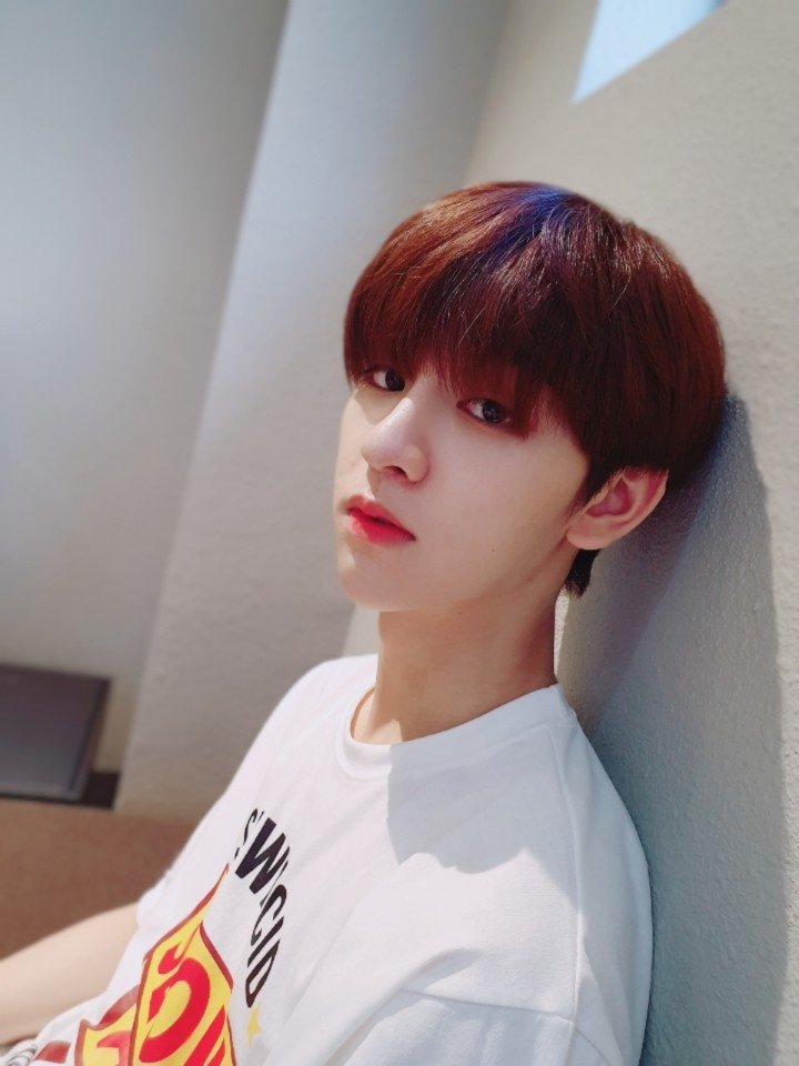 김동윤 얼굴 오바.. - 인스티즈(instiz) 김동윤 카테고리