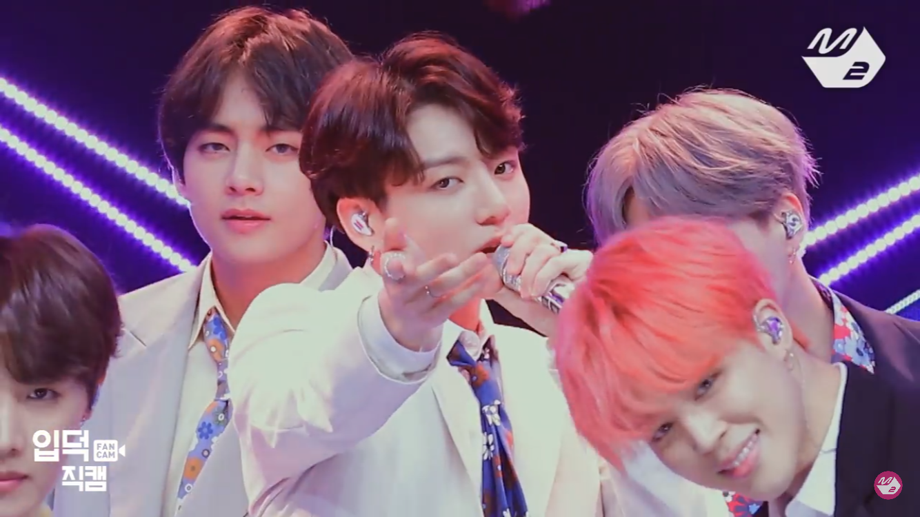 방탄 직캠 보는데 눈을 어디다 둬야할지 모르겠엌ㅋㅋㅋㅋㅋㅋㅋ | 인스티즈