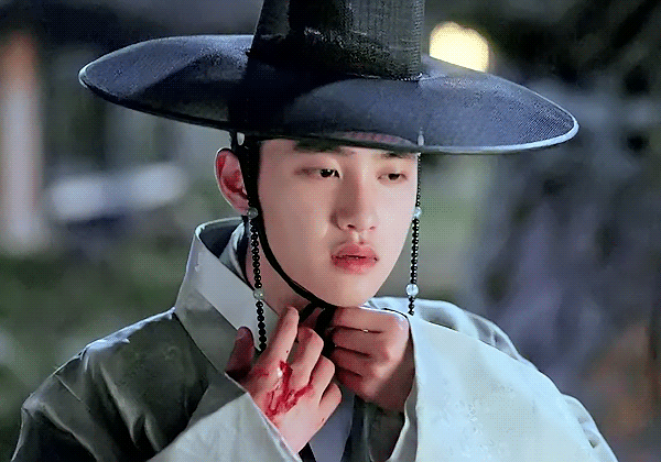 도경수 인상 쓰는 거 진짜...... | 인스티즈