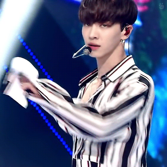 [잡담] 이기광 이거 무슨 무대야 | 인스티즈