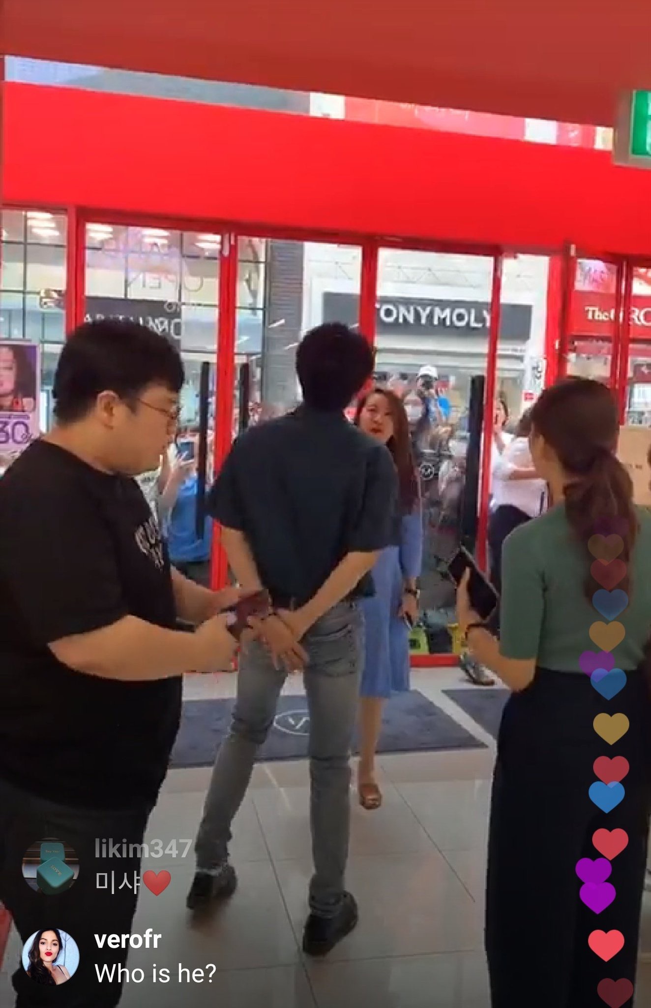 얼굴이 귀여워서 사람들이 작다고 생각하는 아이돌 | 인스티즈