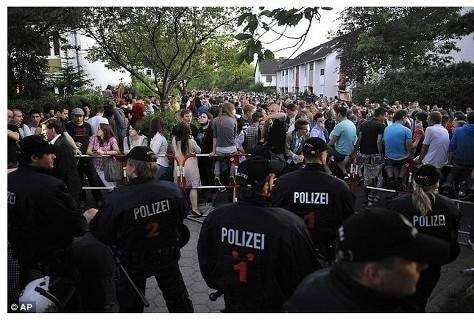 독일 16살소녀, "생일파티 연다" 페이스북에 글 올렸다가.... | 인스티즈