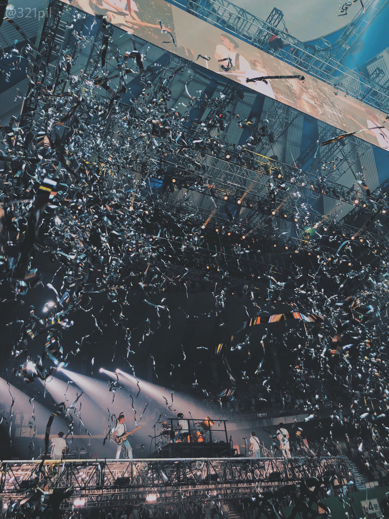 데이식스 생각하니까 또 머가리 깨고싶음 언제 이렇게 컸지 | 인스티즈