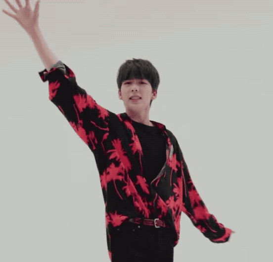 너무 열심히 사는 신인 남돌.GIF | 인스티즈