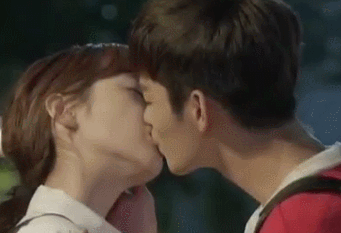 중드는 한드 키스신 보고 좀 배워라.gif(키스신모음집) | 인스티즈