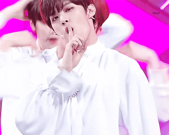 뜬금없지만 김우석 소년미 무대 최고 | 인스티즈