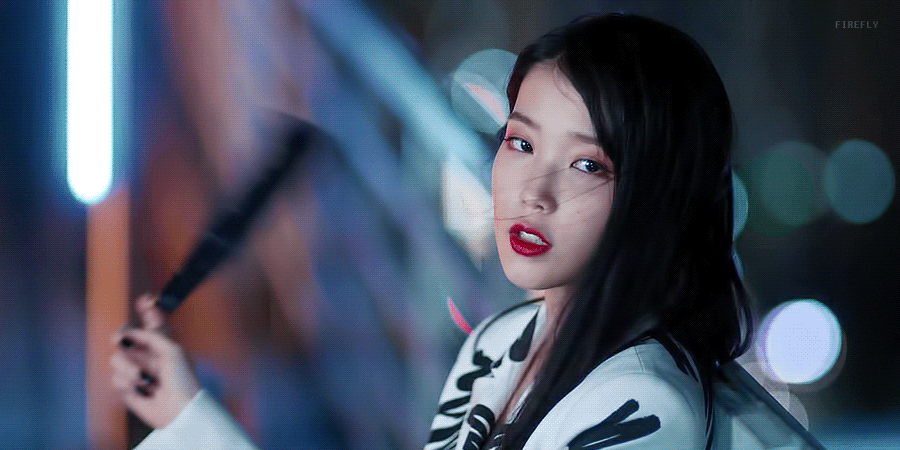 아이유 11주년 기념 짤털💜 | 인스티즈