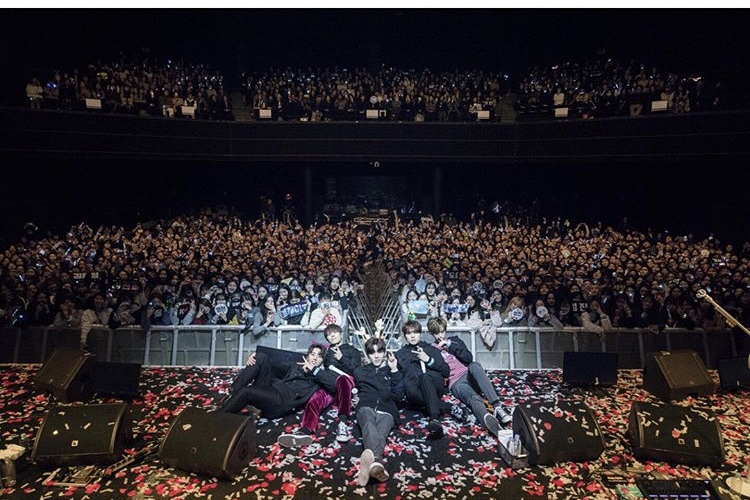 데이식스 데뷔 초 ~ 현재 공연장 커져가는 짜릿한 과정 | 인스티즈