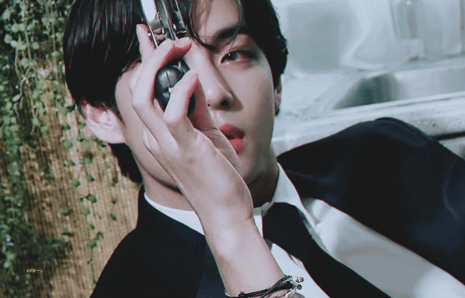 둘이 동일인물이래 | 인스티즈