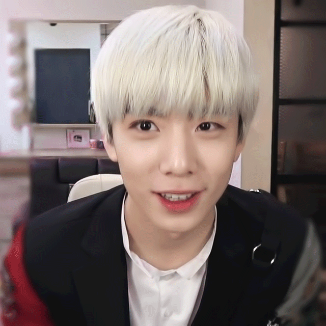 갓데뷔한 고딩 휘영이 귀여워 | 인스티즈