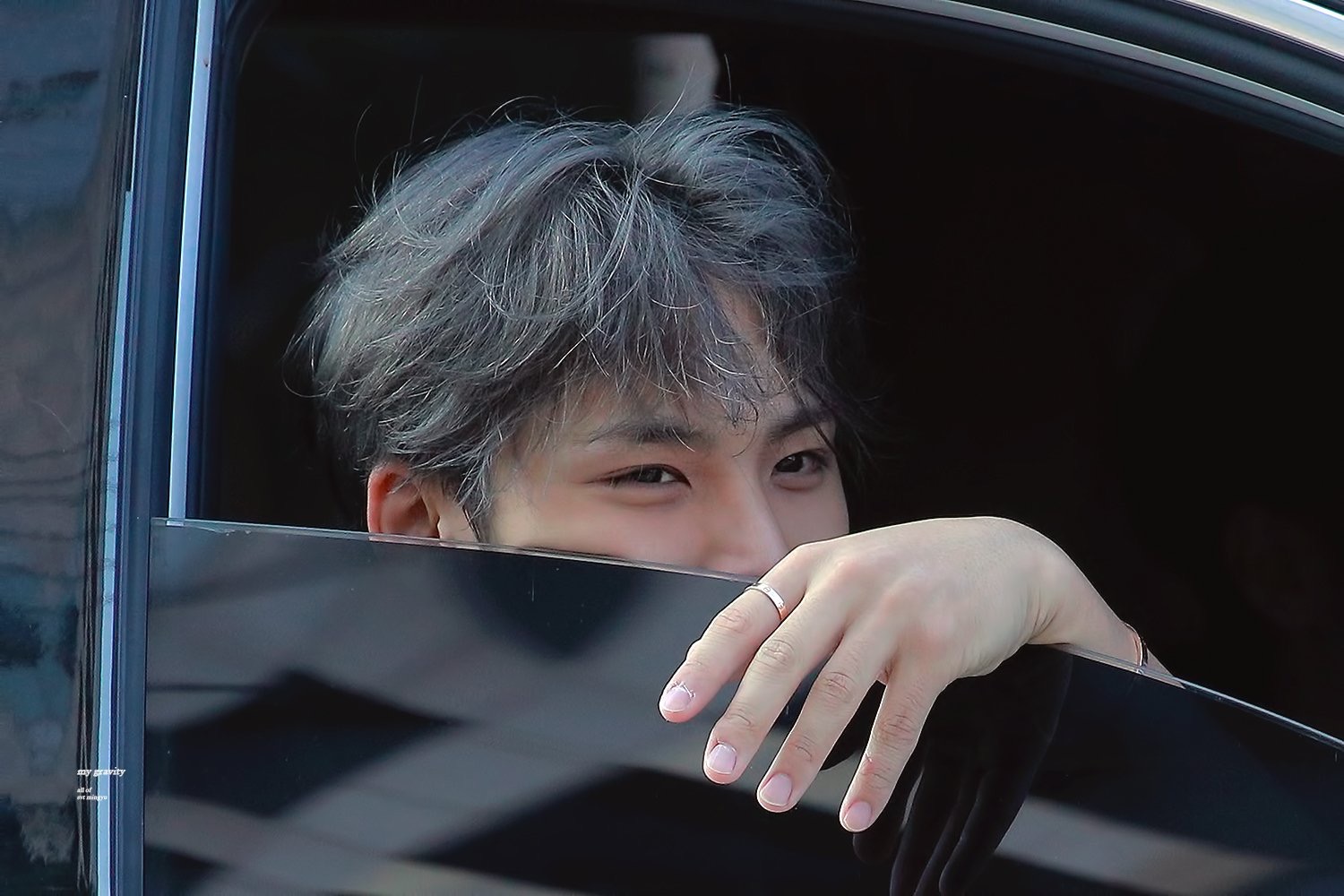 연습하다가 갑자기 백허그 하면서 사랑한다고 하는 민규형이 부담스러운 세븐틴 막내 디노 | 인스티즈