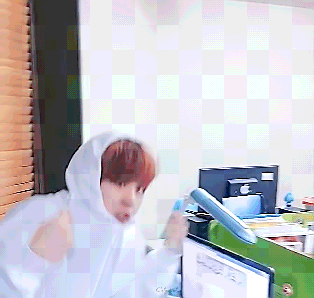 인간적으로 갓기 김우석 이거중에 하나만 키우게 해줘 | 인스티즈