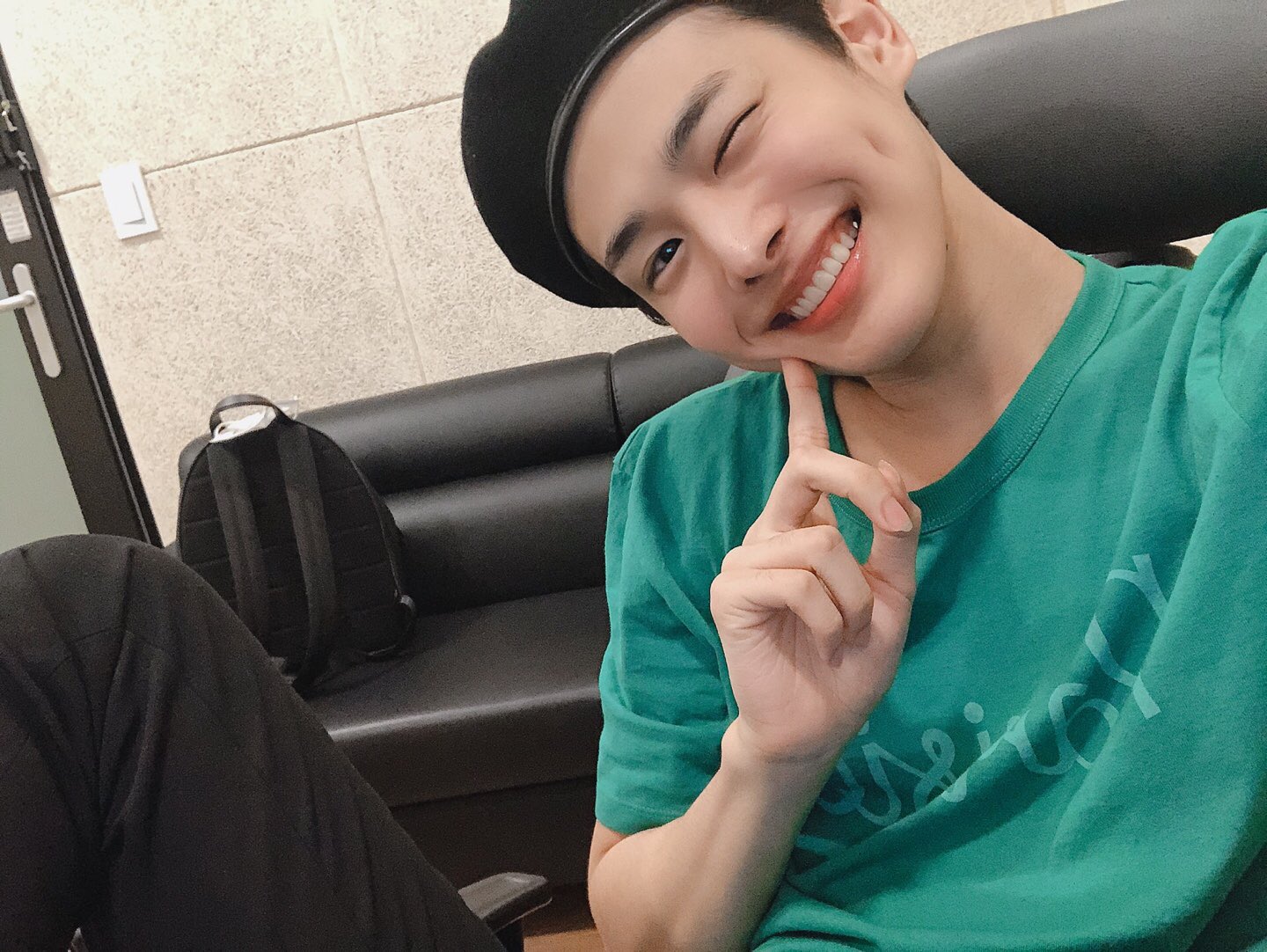 병찬이 베레모 많이많이 써주라 | 인스티즈