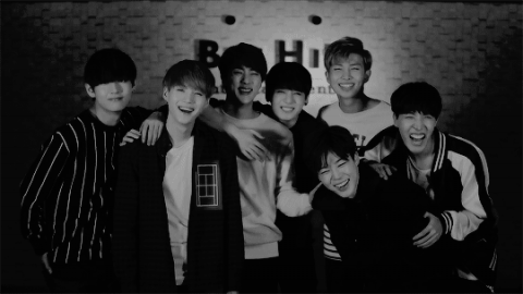 방탄 이 두 개 짤 붙여두면 뭔가 뭉클해 ㅠㅠㅠㅠㅠㅠㅠㅠㅠ | 인스티즈