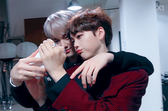 근데 아무리 아이돌이어도 미자한테 설레는게 이상하지 않나 | 인스티즈