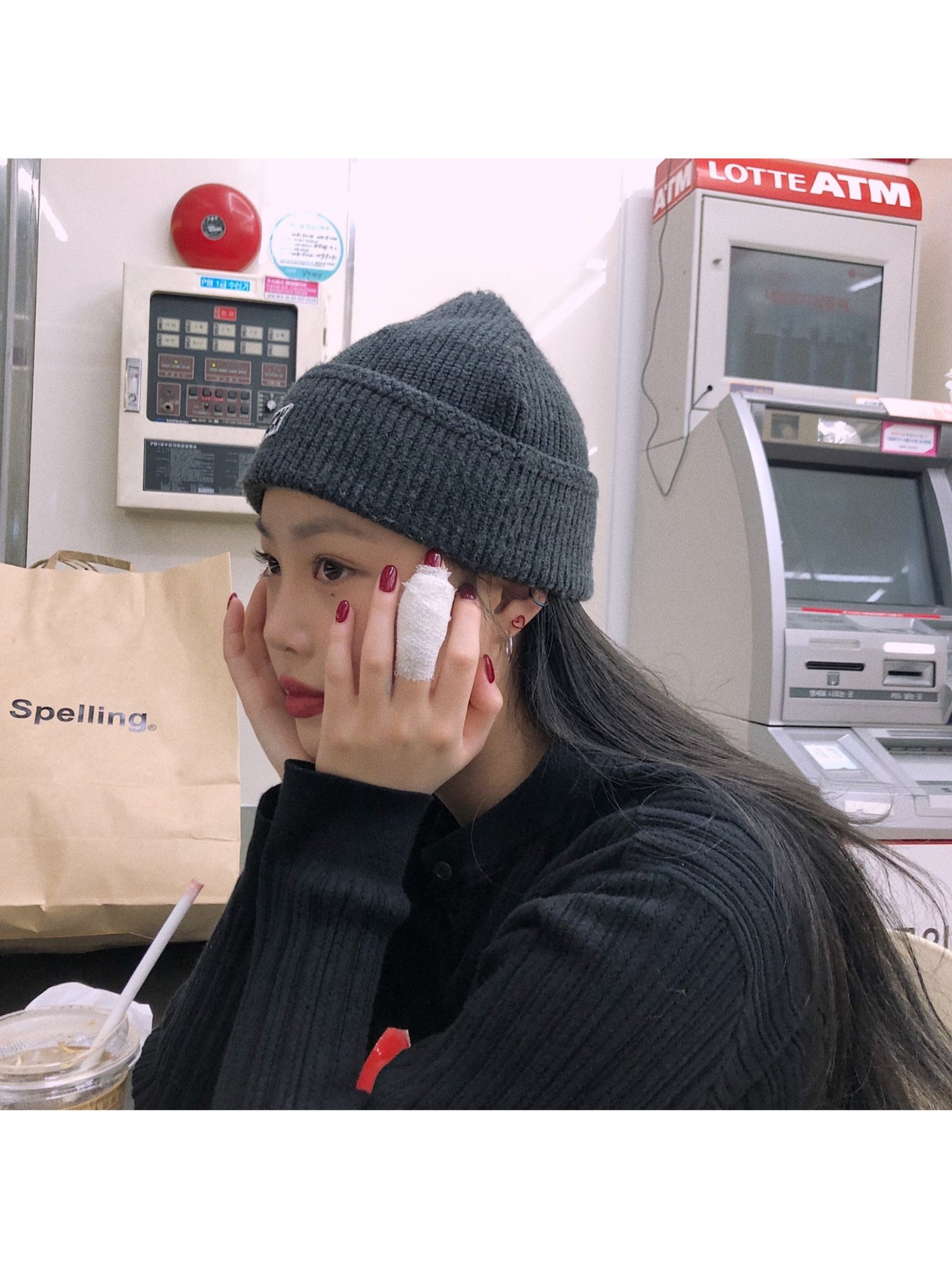 💛여돌 셀카나 일상사진 줄 싸람🧡 나도 줄게 !! | 인스티즈