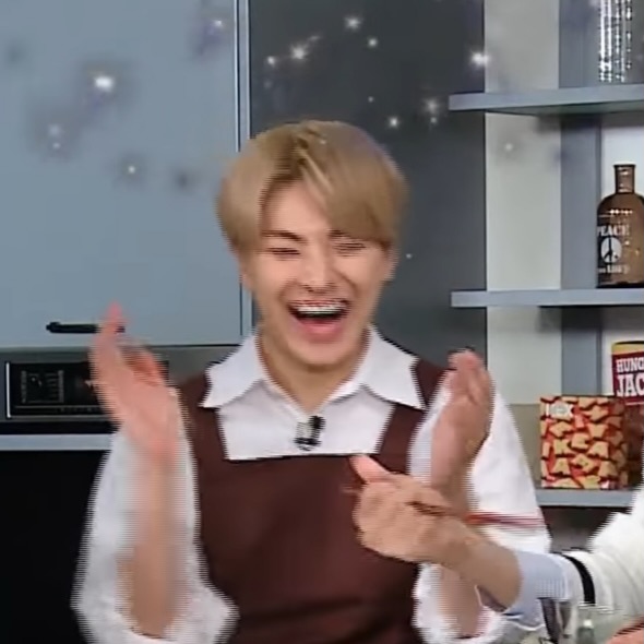 지금 큰방에서 빅톤 핫한 거 같은데 미안하지만 | 인스티즈