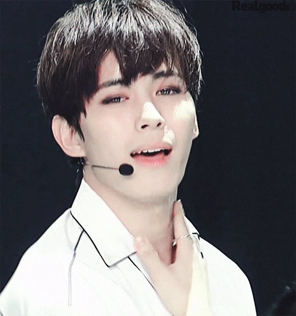 빅스 홍빈 잘생긴거 다들 알아야해 | 인스티즈