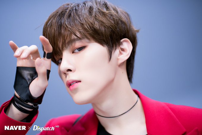 아니 김우석은 매번 기사사진이 어쩜 이래??? | 인스티즈