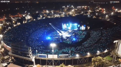 방뽕 차는 방탄 콘서트 좀 보고 가실래요??? | 인스티즈