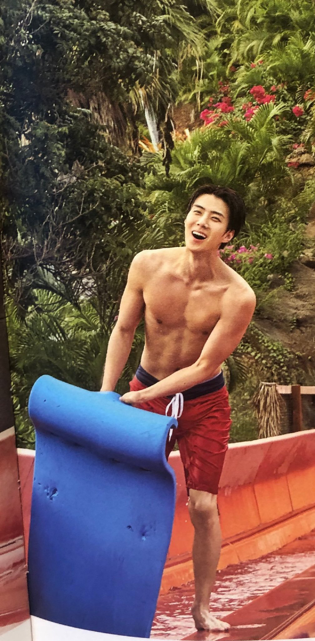 프리미엄 회원에게만 공개되는 엑소 복근입니다 | 인스티즈