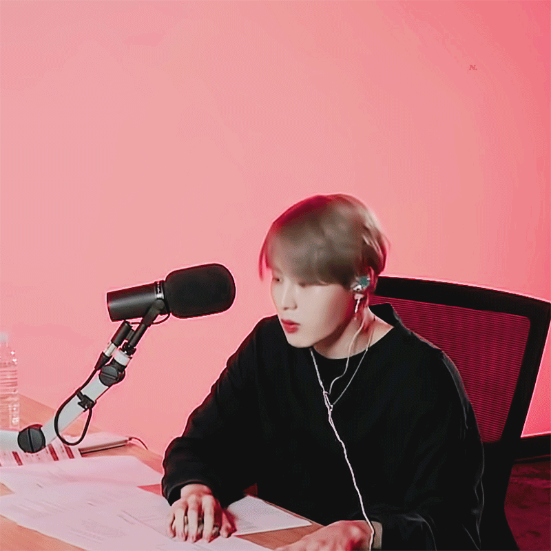 [잡담] 지금보니까 진짜 뭐 없는 심야아이돌 초기 나우 스튜디오 | 인스티즈