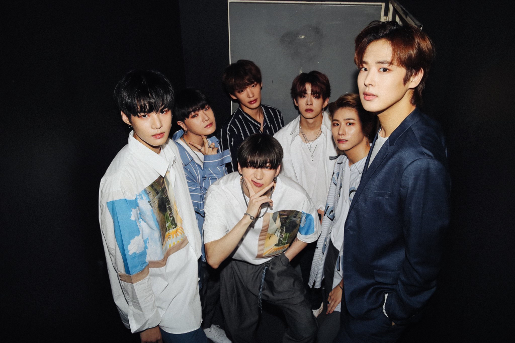 플엠이 제일 잘한일..빅톤 단사 사진작가님이랑 일하는거.. | 인스티즈