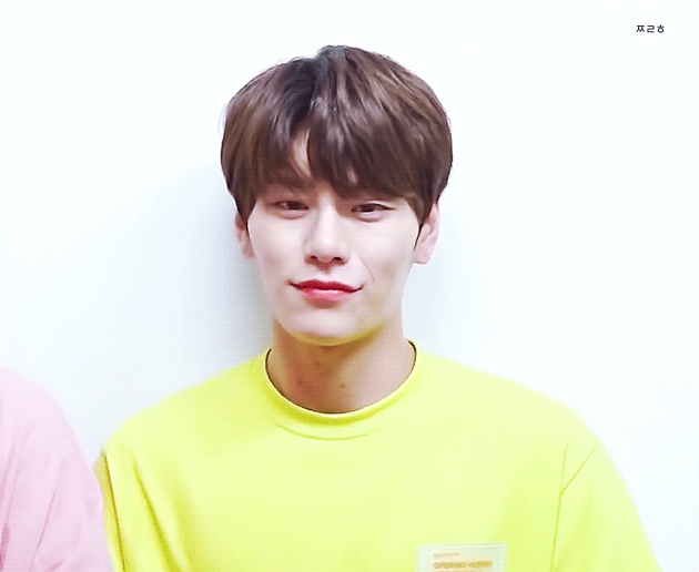 얘 입꼬리 너무 부러워 | 인스티즈