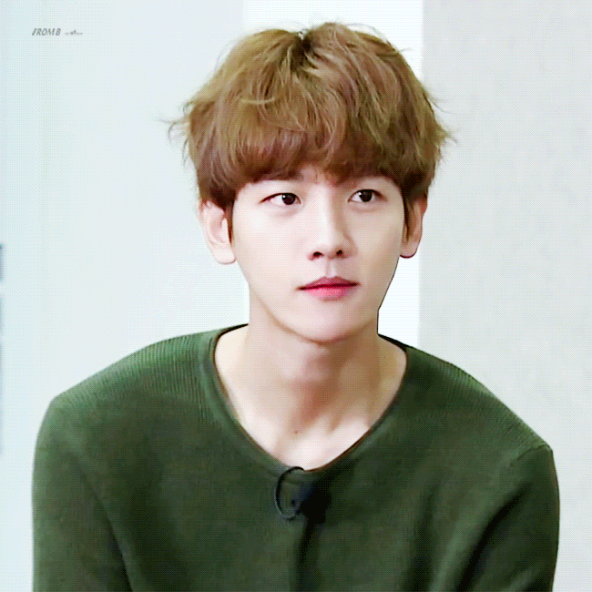 백현은 유일한 흠이 자기 잘생긴 거 모르는 거야 | 인스티즈