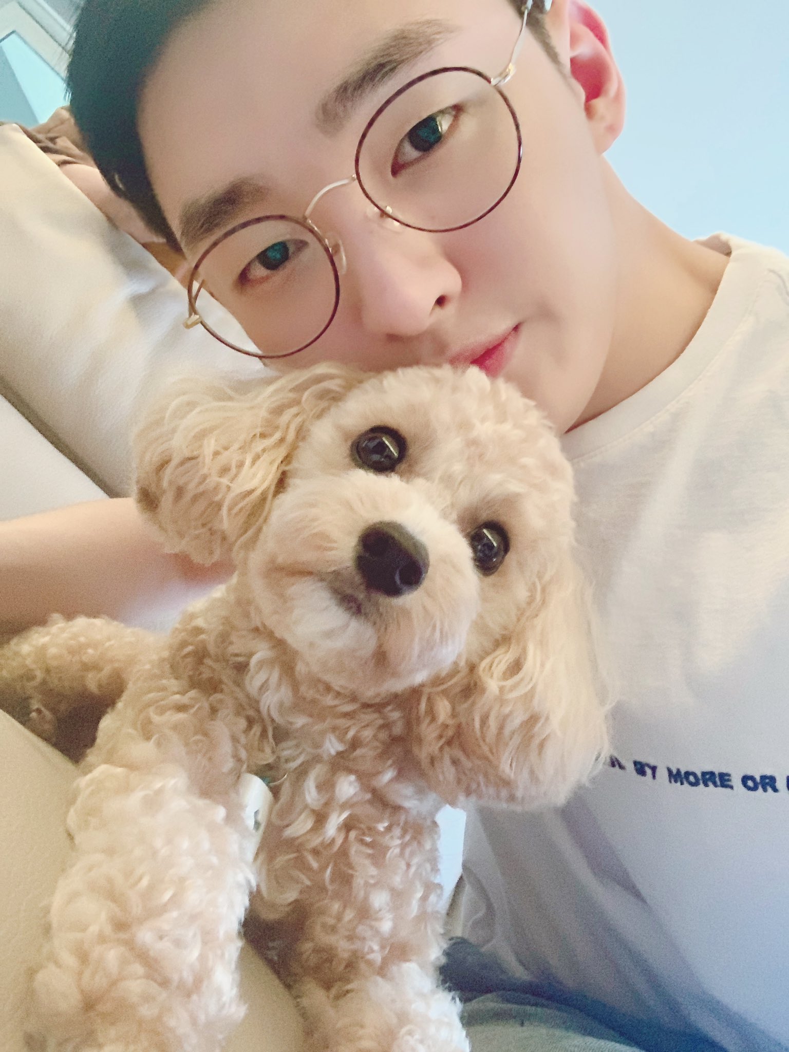 내새끼 자랑하고싶은 마음을 너도 아는구나(ㅈㅇ 윤지성) | 인스티즈