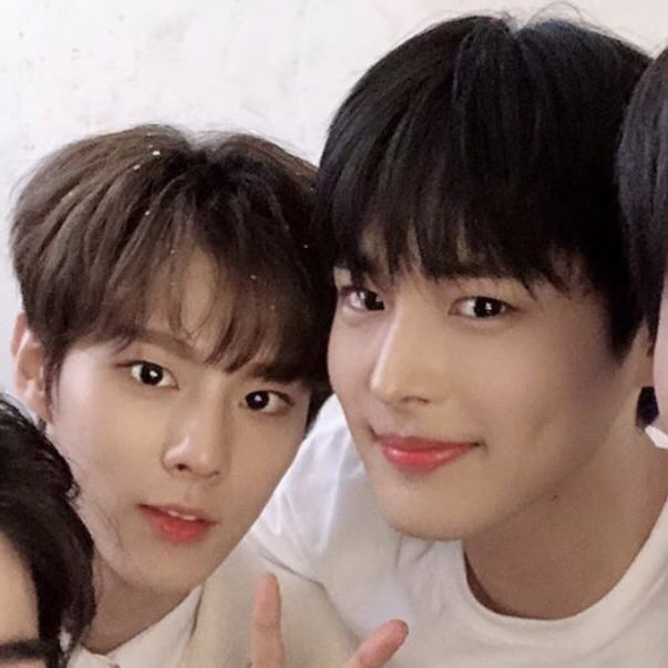 최병찬김우석 투픽이였던 사람있어? | 인스티즈