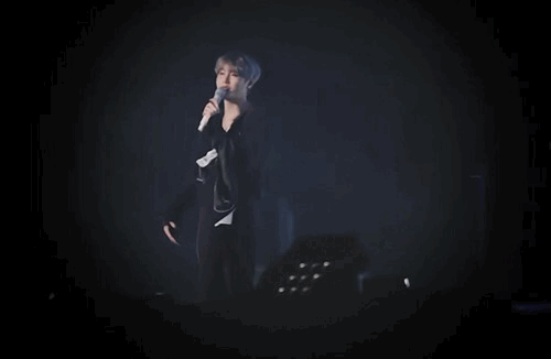 올해도 잠실실체에서 하성운 블루메이즈 오프닝 볼 줄 알았는데 | 인스티즈