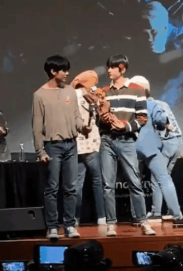 난 승우랑 승연이 이 짤이 진짜 귀여워 ㅋㅋㅋㅋ | 인스티즈