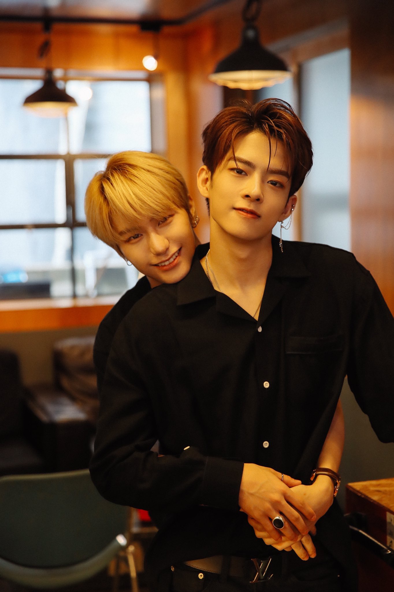 우리는 지금 빅톤 앓기도 바쁘다 | 인스티즈