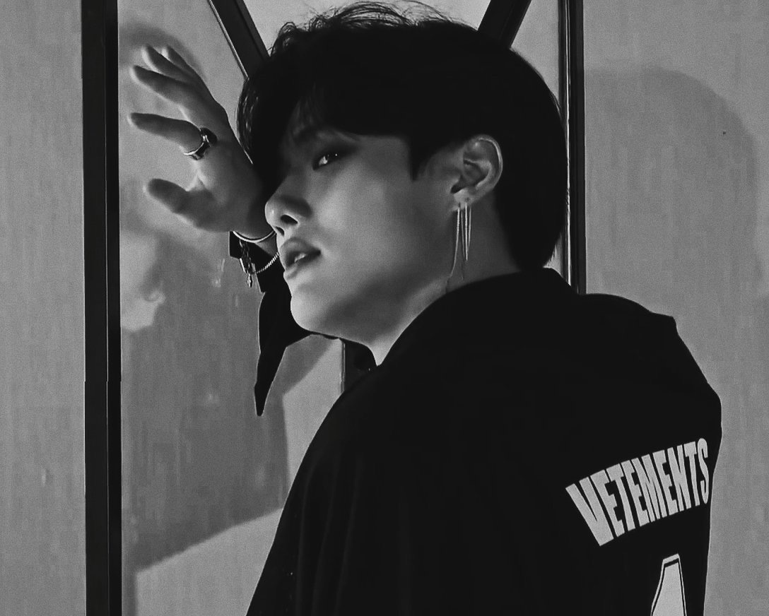 🦊조승연🦊 사진털이합니다 간잽중이거나 양아치상/여우상에 진심인 사람 들어오세요••• | 인스티즈