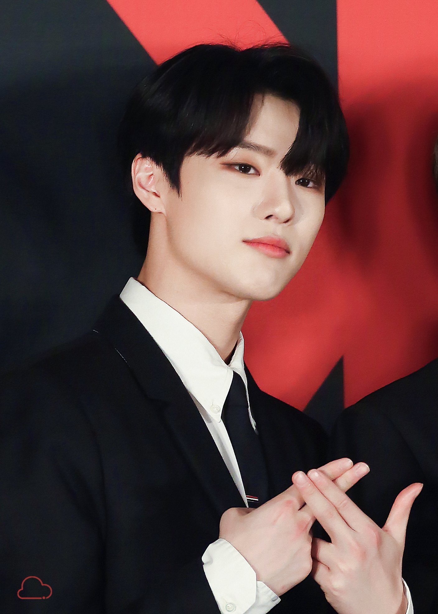 🦊조승연🦊 사진털이합니다 간잽중이거나 양아치상/여우상에 진심인 사람 들어오세요••• | 인스티즈