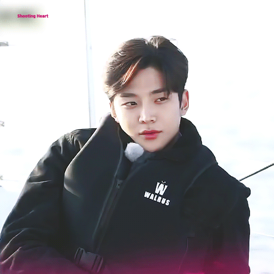 우리 석우 진짜 귀여워... | 인스티즈