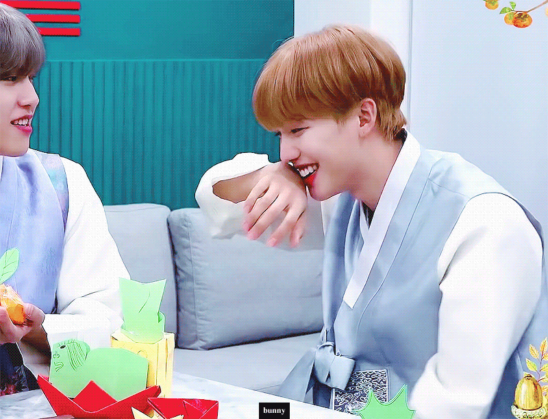 임영민이 박우진 진짜 잘 다뤄 ㅋㅋ | 인스티즈