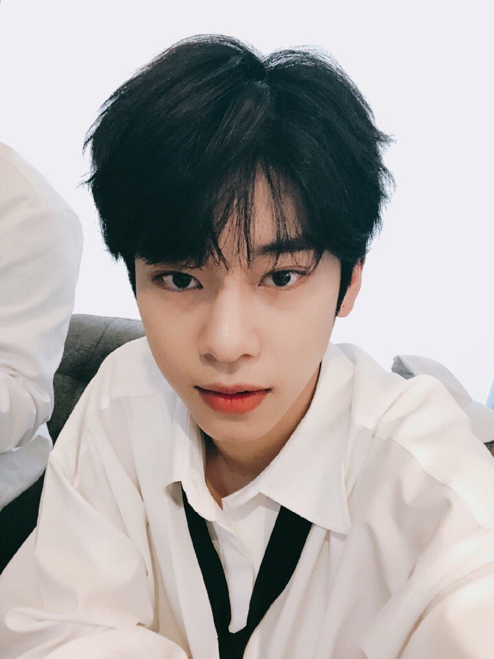 내 기준 이 짤들이 진짜 나유연 닮음 주어 에이비식스 김동현 | 인스티즈