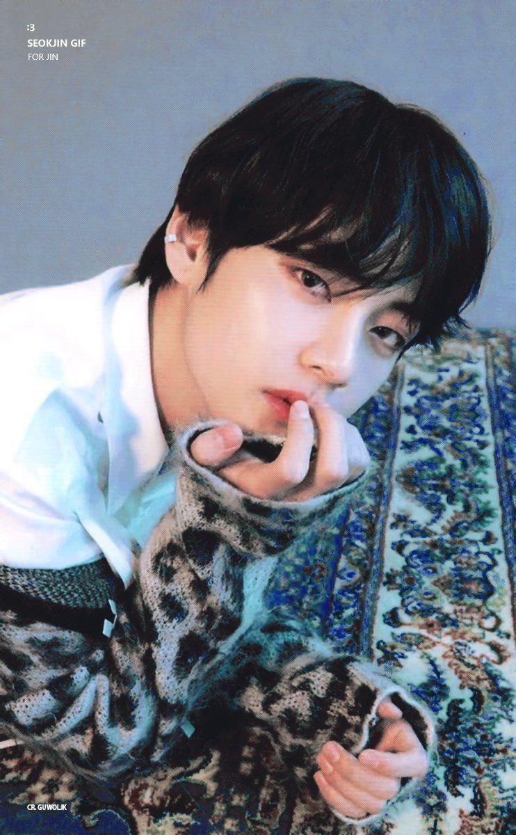 방탄 뷔는 사람 아닌거같어; | 인스티즈