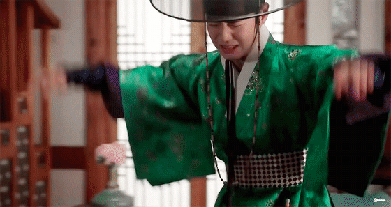 박지훈은 왜 자꾸 이런 짤이 생기는거야 | 인스티즈