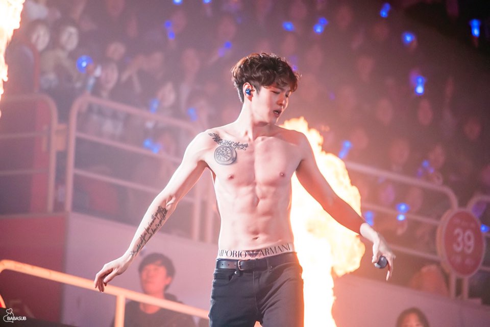 하 설들때문이야 이창섭 섹시 알리러 나왔습니다 | 인스티즈